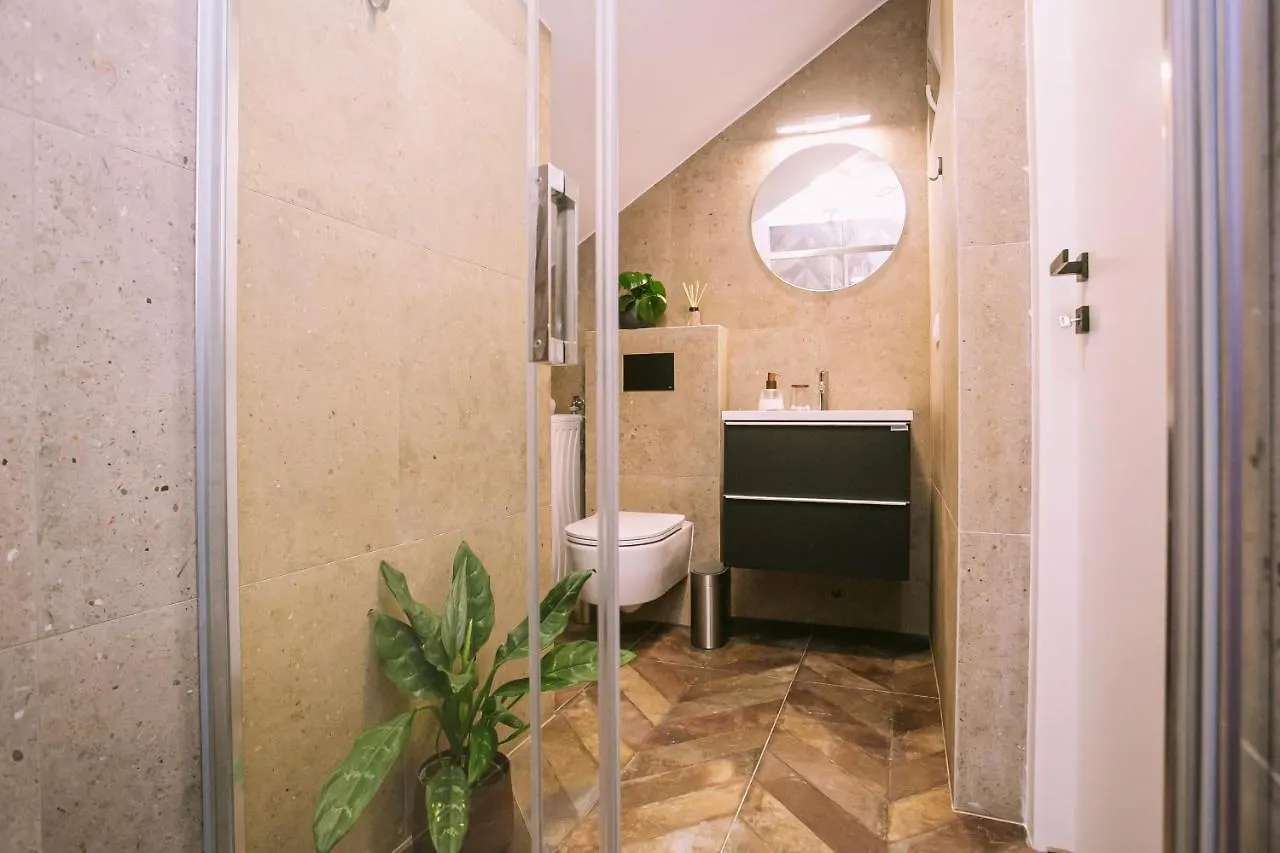 Apartments Toni Split