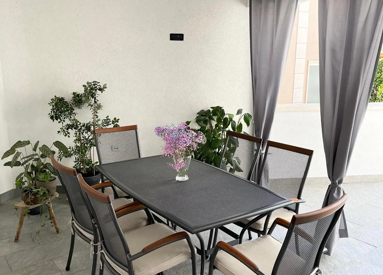 Apartments Toni Split