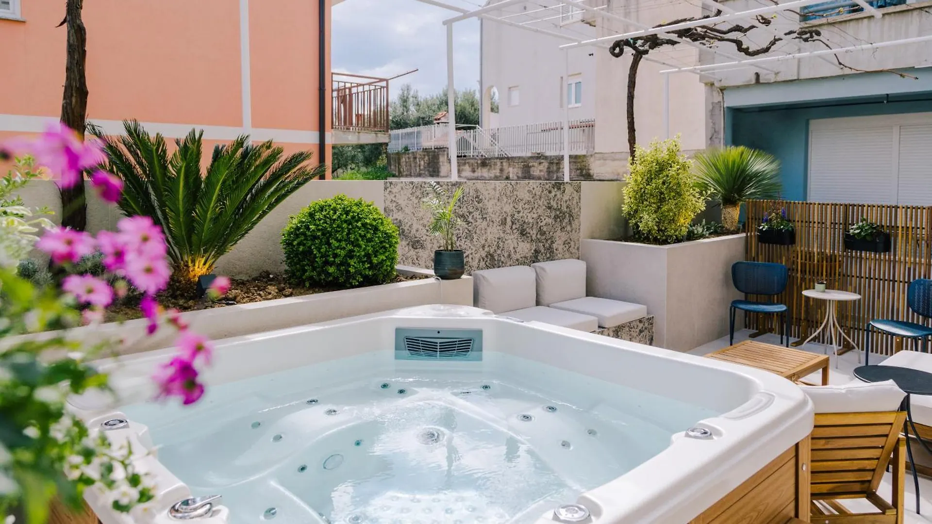 Apartments Toni Split